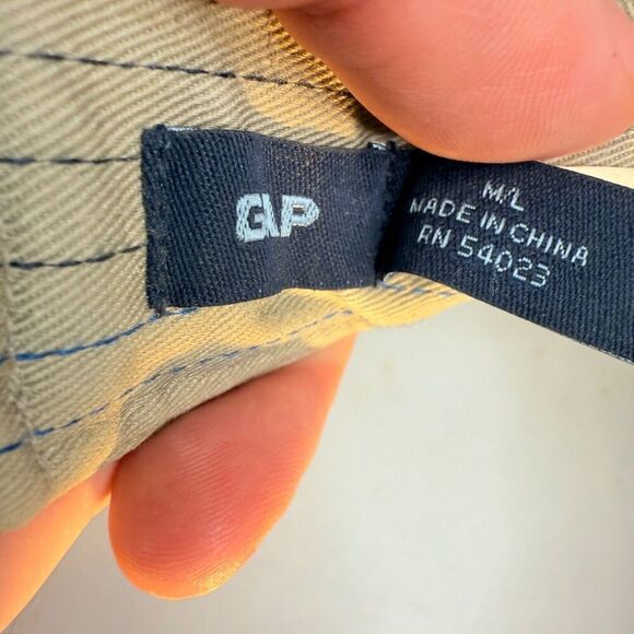 Gap Beige Adjustable Visor, 100% Cotton, "G" embroidered patch front, OSFA EUC - Picture 8 of 16
